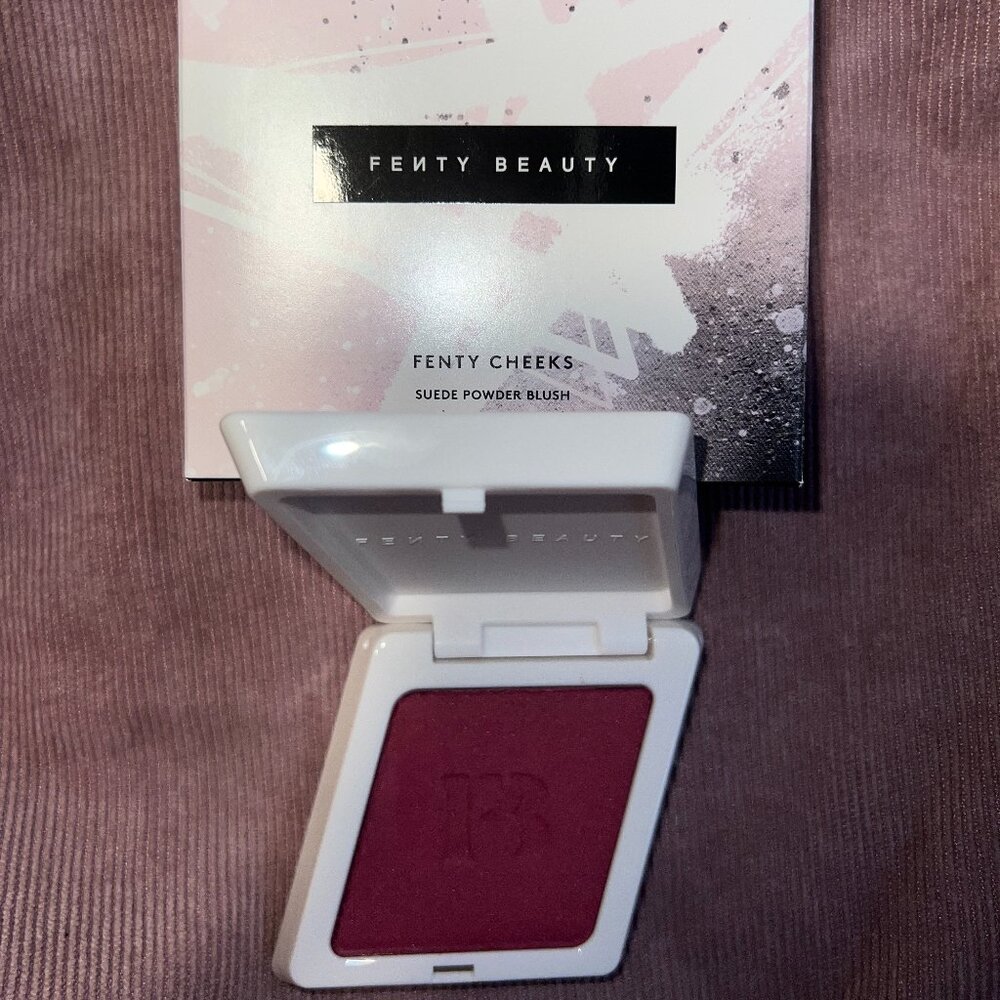 Fenty Cheeks Suede Waterproof Powder Blush - Summertime Wine